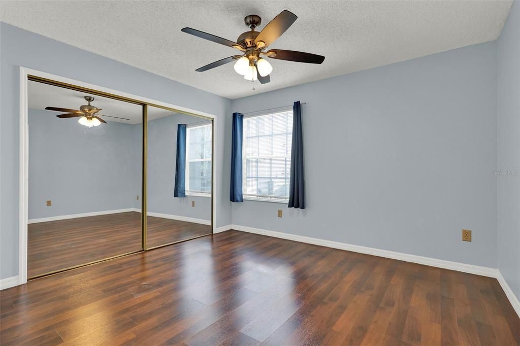 For Sale: $215,000 (2 beds, 2 baths, 1151 Square Feet)