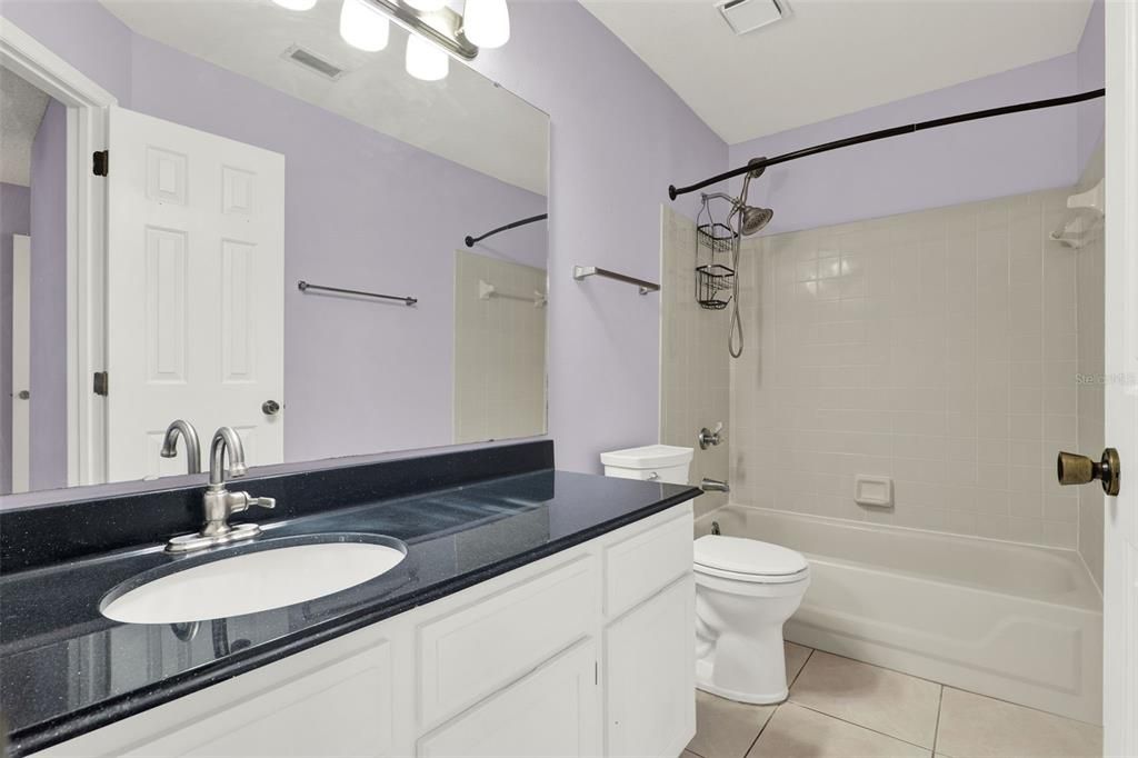 For Sale: $215,000 (2 beds, 2 baths, 1151 Square Feet)