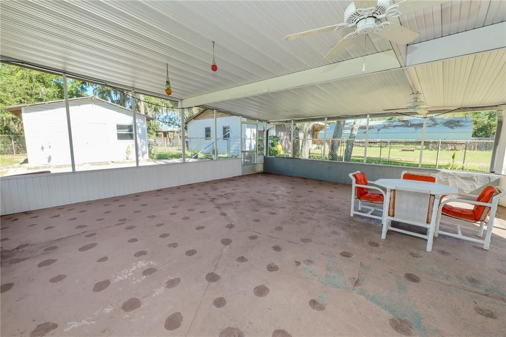 Activo con contrato: $245,000 (3 camas, 1 baños, 1328 Pies cuadrados)