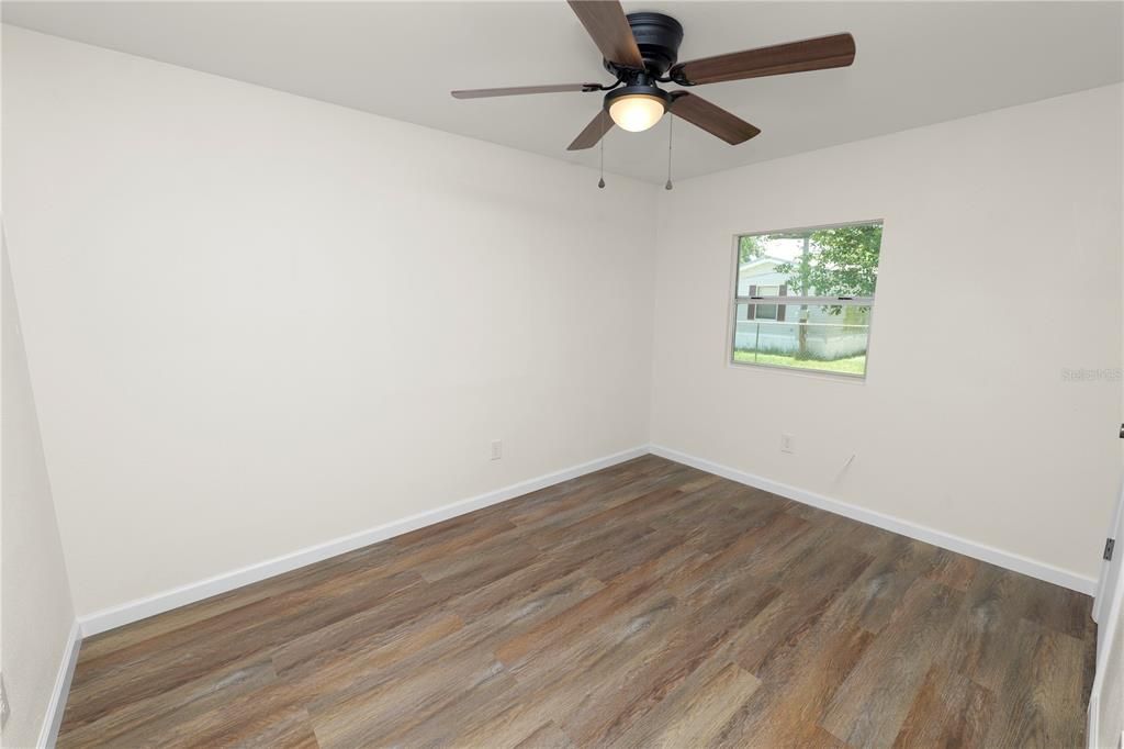 Activo con contrato: $245,000 (3 camas, 1 baños, 1328 Pies cuadrados)