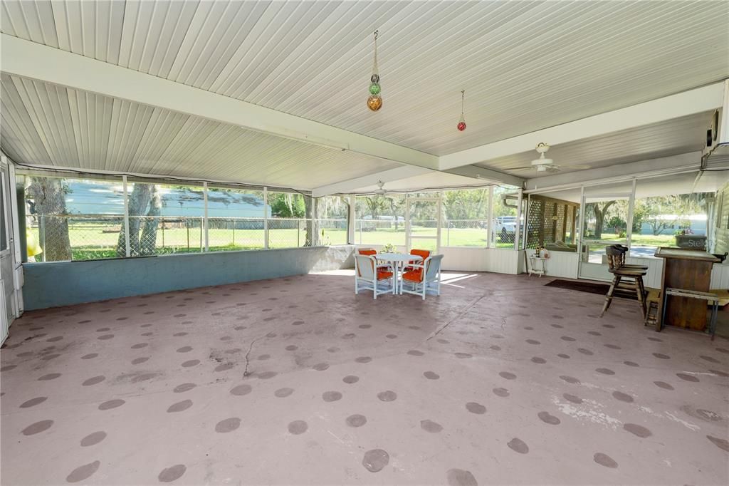 Activo con contrato: $245,000 (3 camas, 1 baños, 1328 Pies cuadrados)