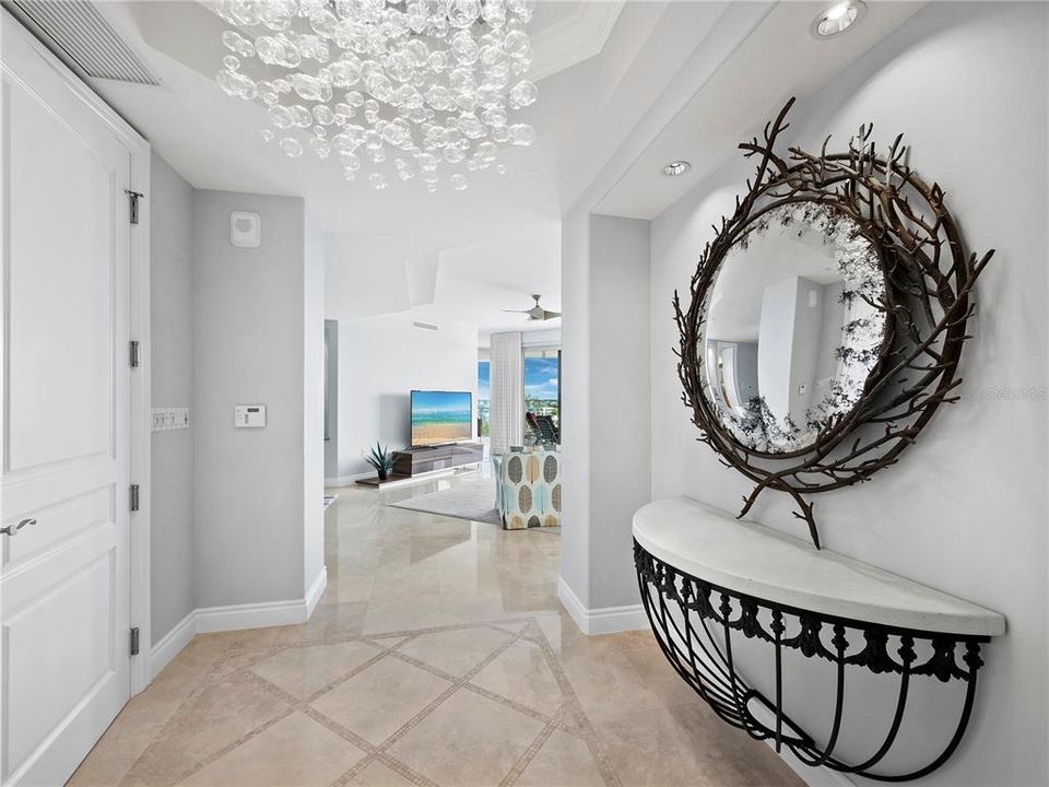 出租: $12,000 (3 贝兹, 3 浴室, 3242 平方英尺)