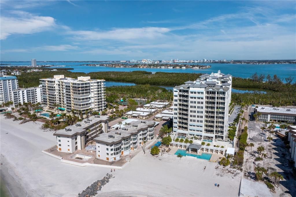 出租: $12,000 (3 贝兹, 3 浴室, 3242 平方英尺)