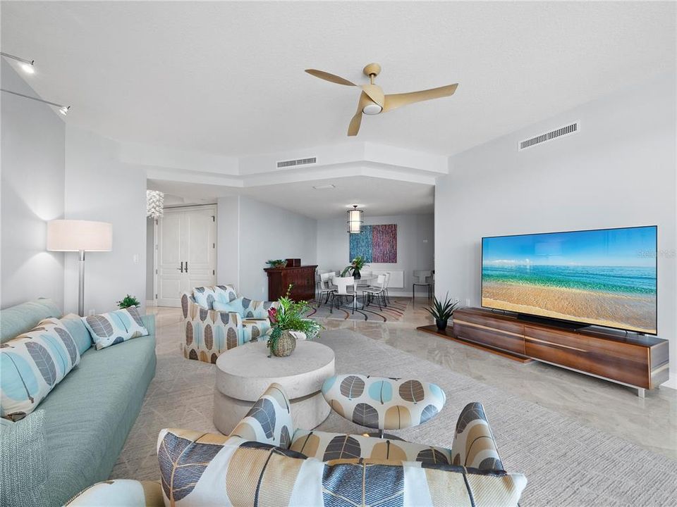 出租: $12,000 (3 贝兹, 3 浴室, 3242 平方英尺)