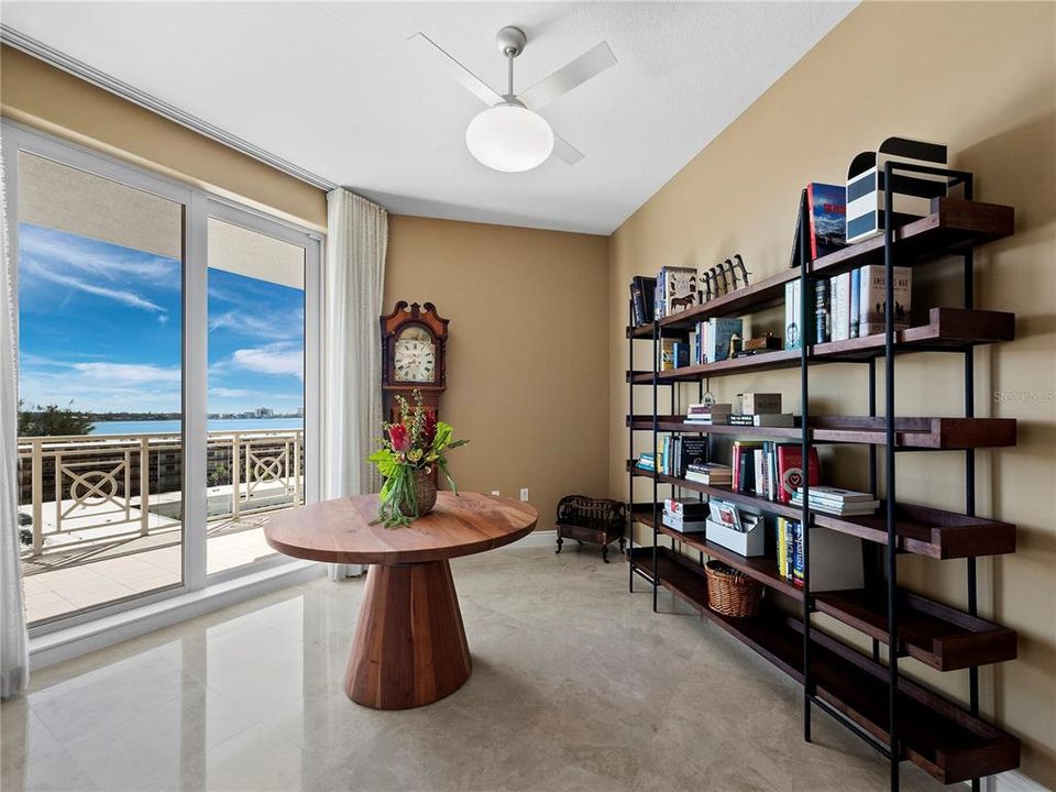 出租: $12,000 (3 贝兹, 3 浴室, 3242 平方英尺)