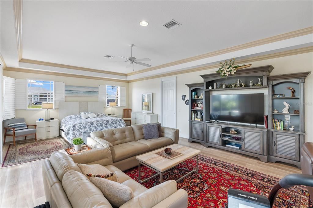 For Sale: $1,329,000 (4 beds, 3 baths, 4113 Square Feet)