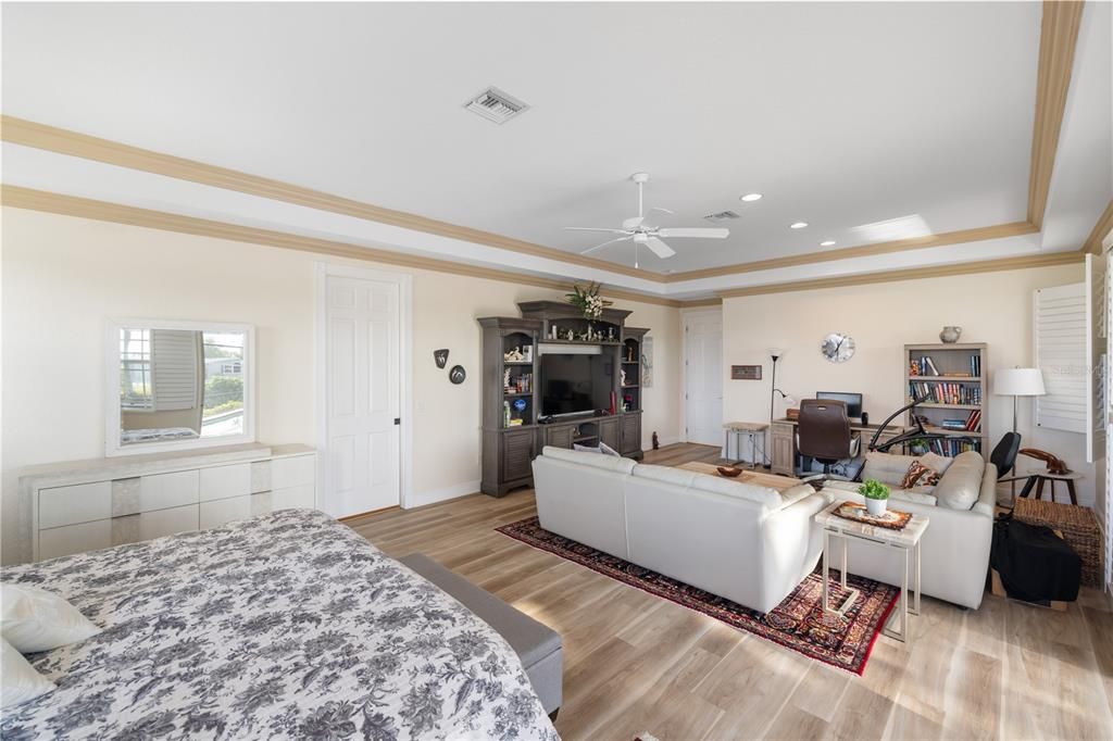 For Sale: $1,329,000 (4 beds, 3 baths, 4113 Square Feet)