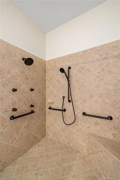 For Sale: $1,329,000 (4 beds, 3 baths, 4113 Square Feet)