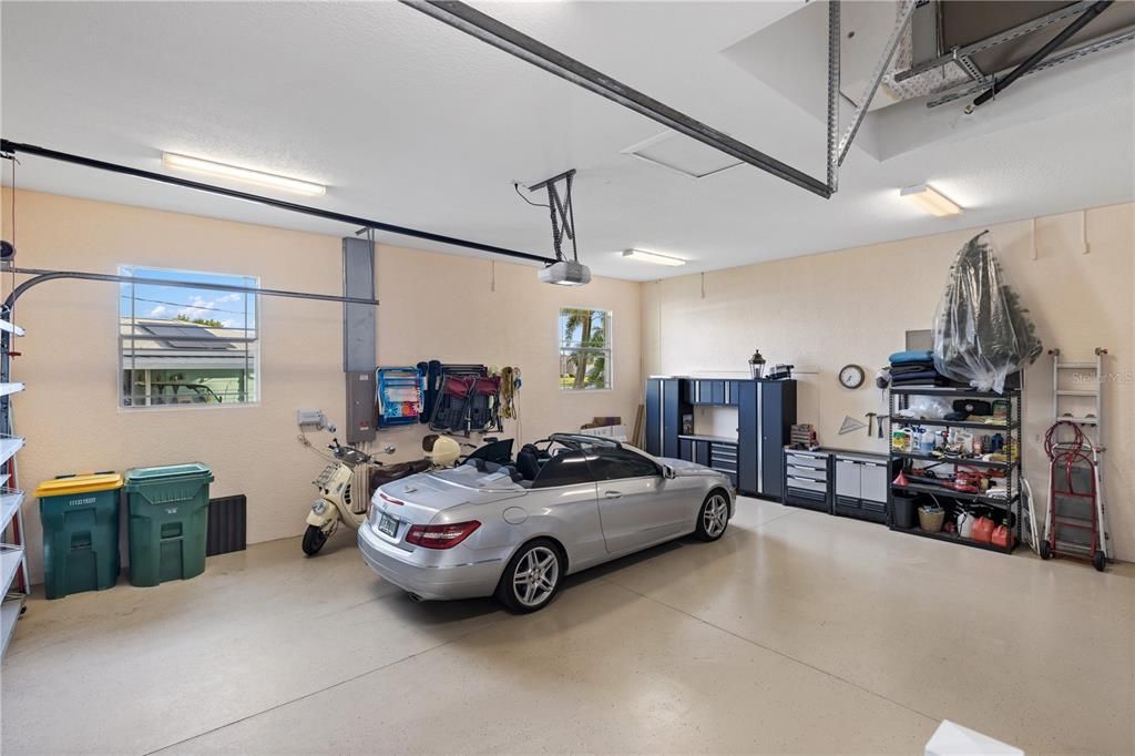 For Sale: $1,329,000 (4 beds, 3 baths, 4113 Square Feet)