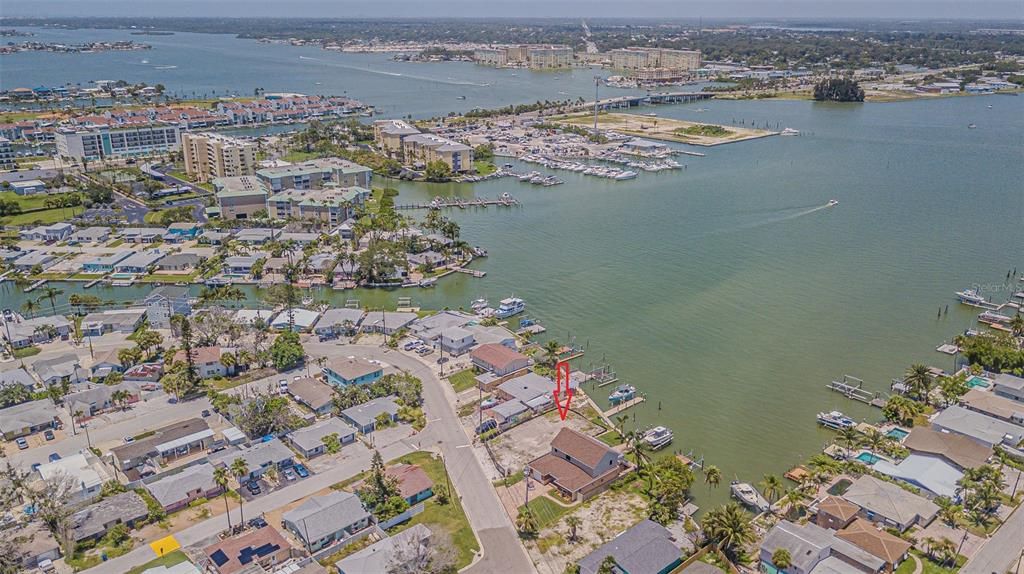 En Venta: $875,000 (0.14 acres)