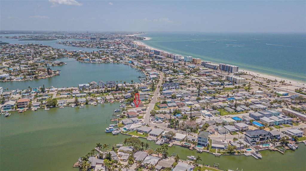 En Venta: $875,000 (0.14 acres)