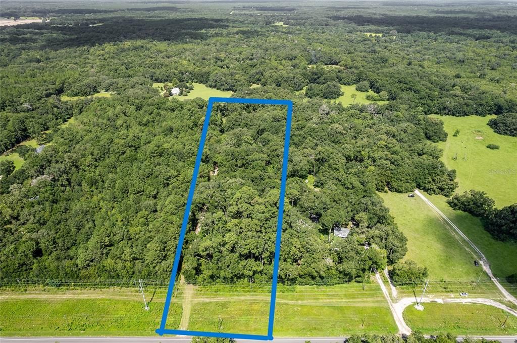 For Sale: $400,000 (3 beds, 2 baths, 924 Square Feet)