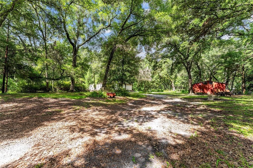 For Sale: $400,000 (3 beds, 2 baths, 924 Square Feet)