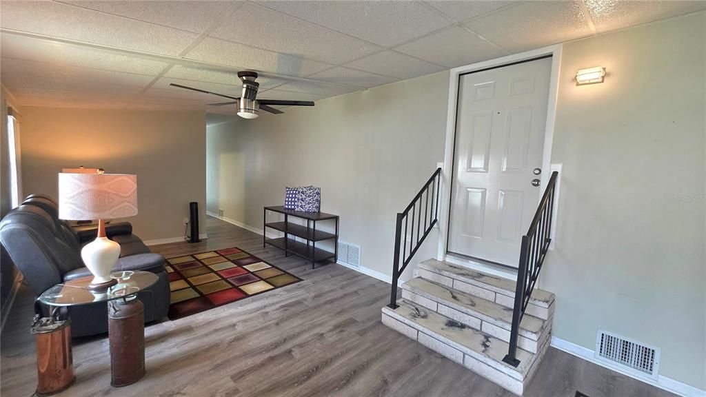 For Sale: $239,000 (2 beds, 2 baths, 1784 Square Feet)