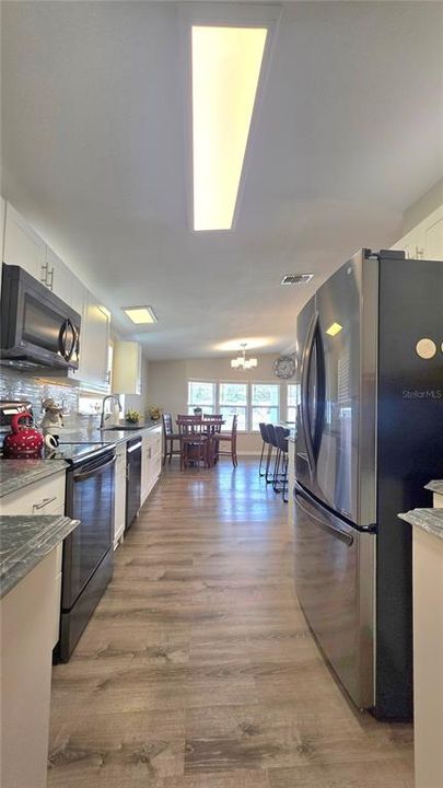 For Sale: $239,000 (2 beds, 2 baths, 1784 Square Feet)