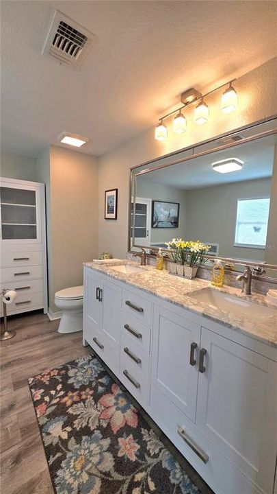 For Sale: $239,000 (2 beds, 2 baths, 1784 Square Feet)