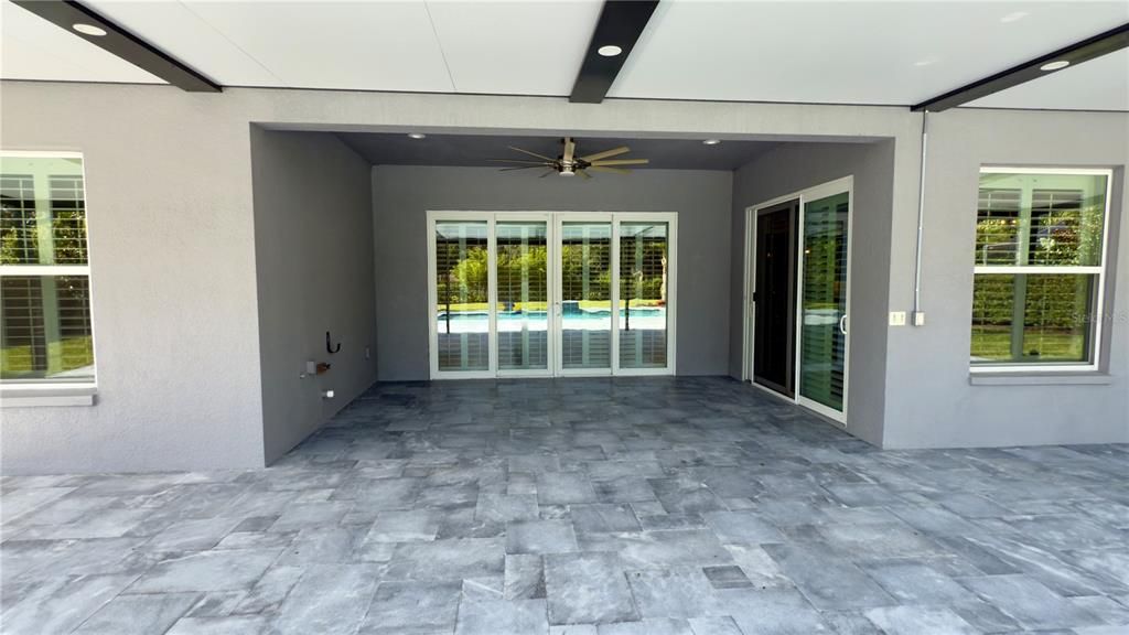 For Sale: $1,399,000 (5 beds, 3 baths, 4520 Square Feet)