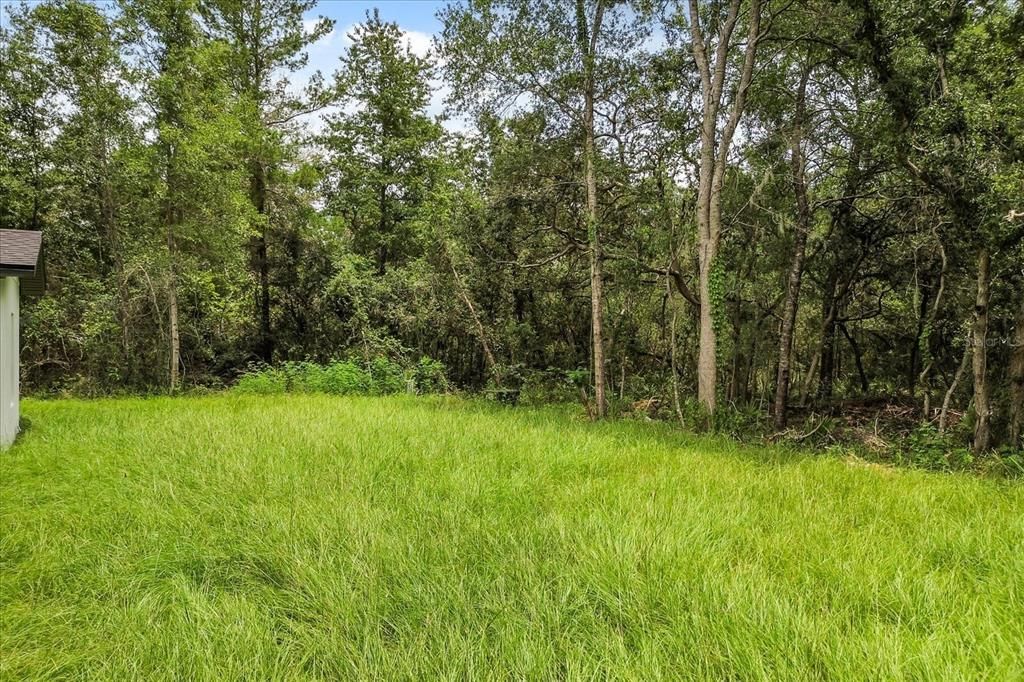 For Sale: $325,000 (4 beds, 3 baths, 1949 Square Feet)