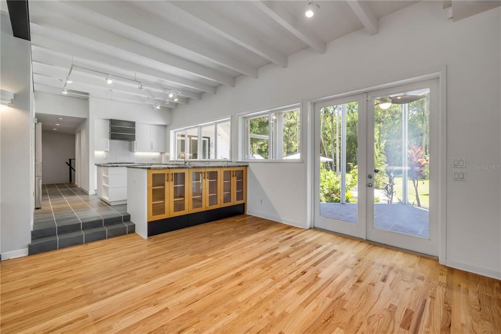 На продажу: $1,049,000 (3 спален, 3 ванн, 2692 Квадратных фут)