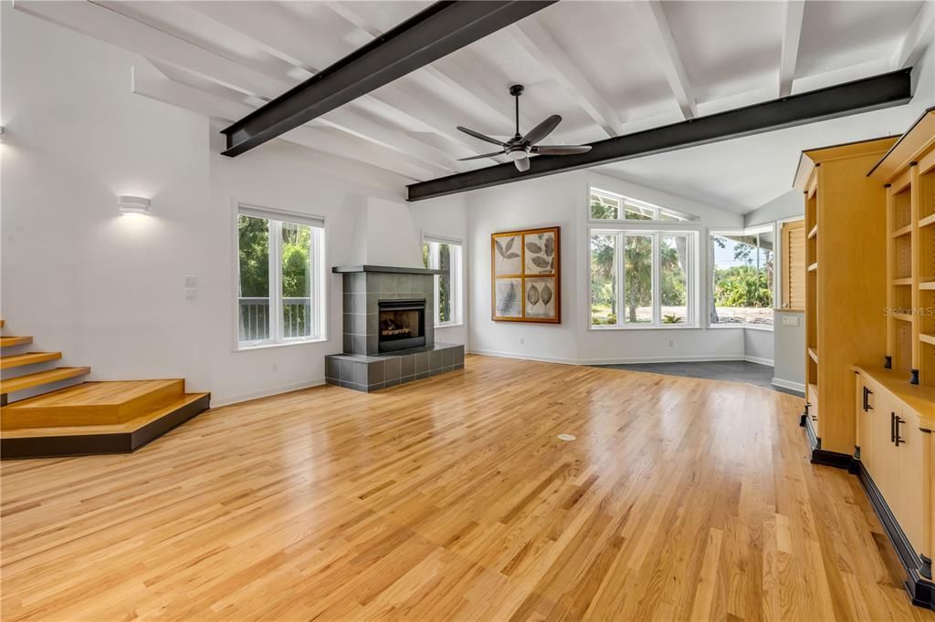 На продажу: $1,049,000 (3 спален, 3 ванн, 2692 Квадратных фут)