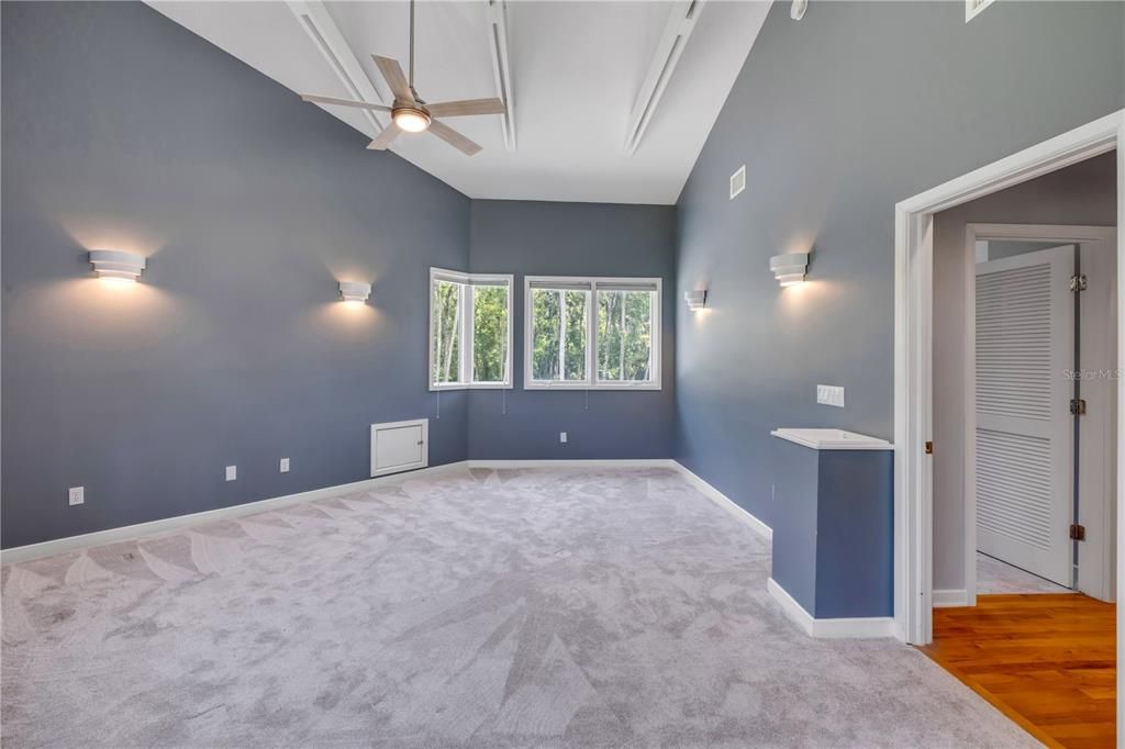 На продажу: $1,049,000 (3 спален, 3 ванн, 2692 Квадратных фут)