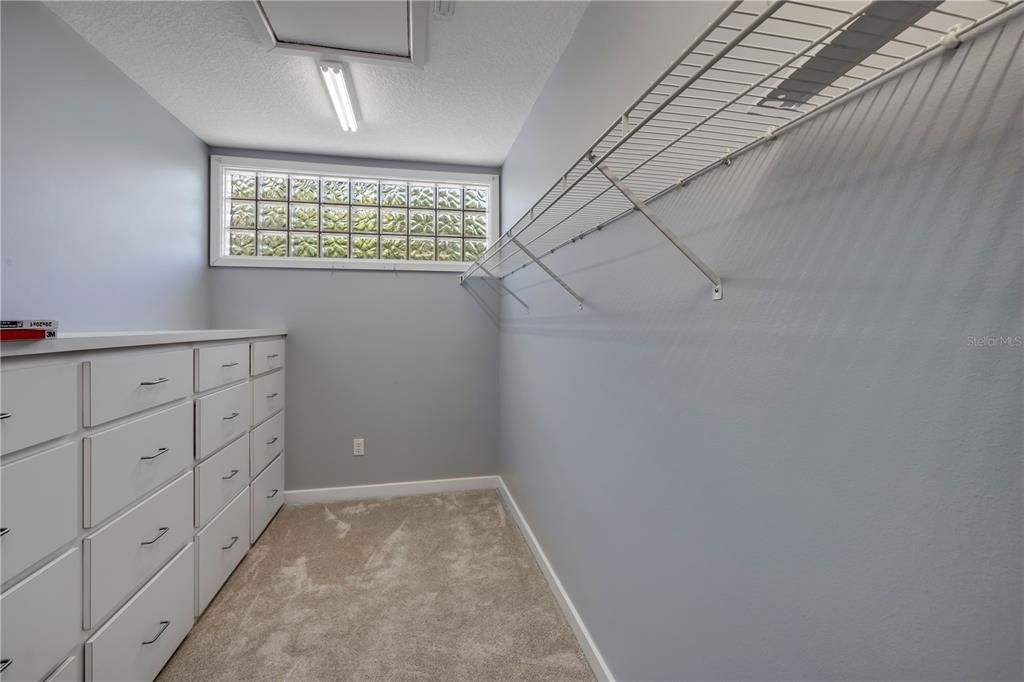 На продажу: $1,049,000 (3 спален, 3 ванн, 2692 Квадратных фут)