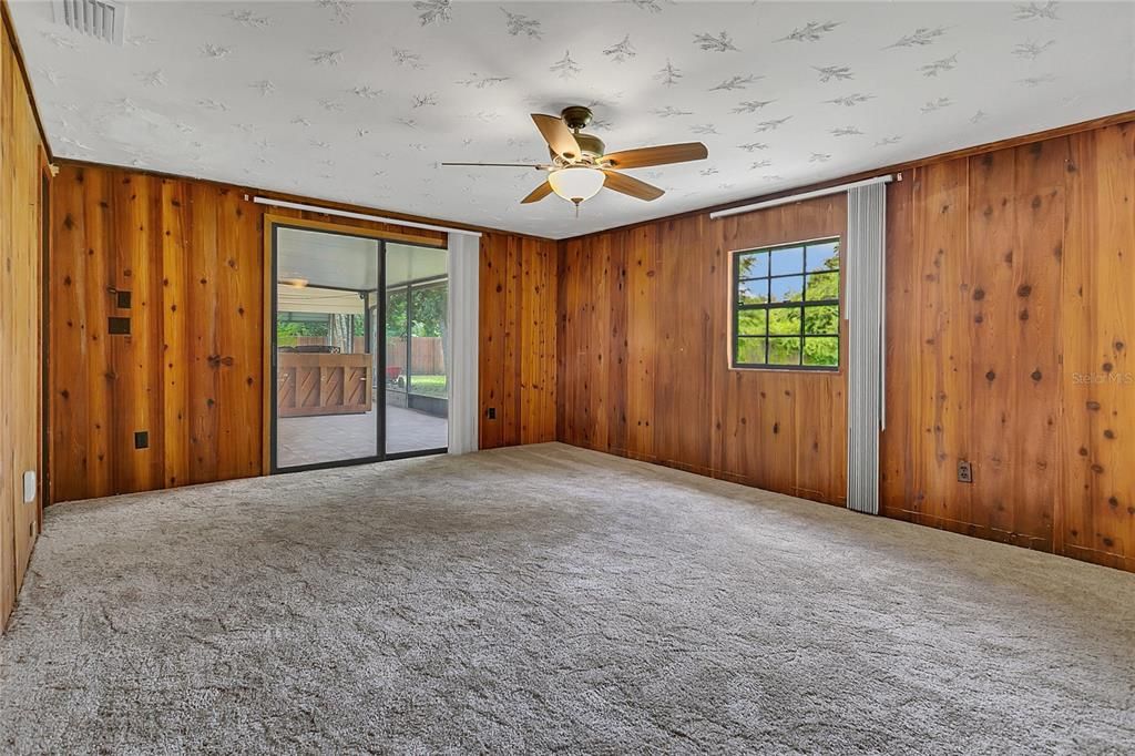 For Sale: $405,000 (2 beds, 2 baths, 1706 Square Feet)