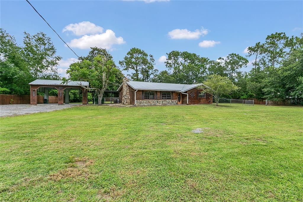 For Sale: $405,000 (2 beds, 2 baths, 1706 Square Feet)