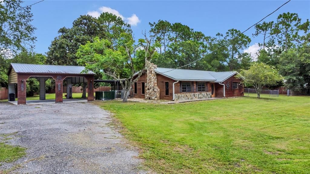 For Sale: $405,000 (2 beds, 2 baths, 1706 Square Feet)