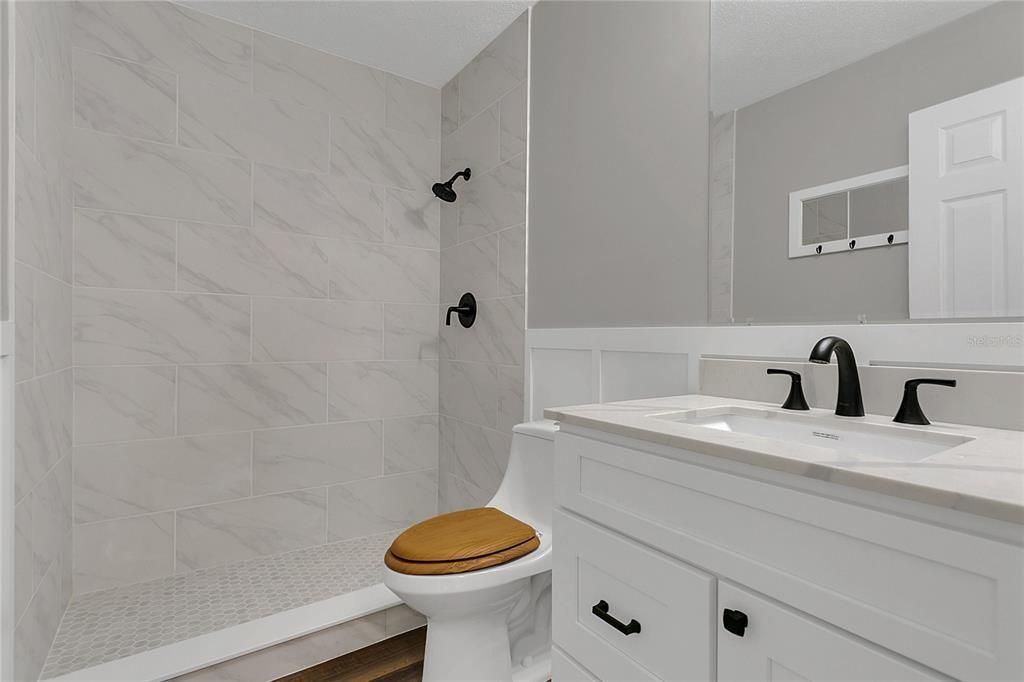 For Sale: $405,000 (2 beds, 2 baths, 1706 Square Feet)