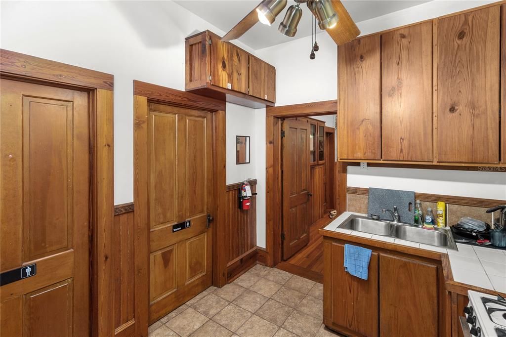 На продажу: $795,000 (0 спален, 0 ванн, 2598 Квадратных фут)