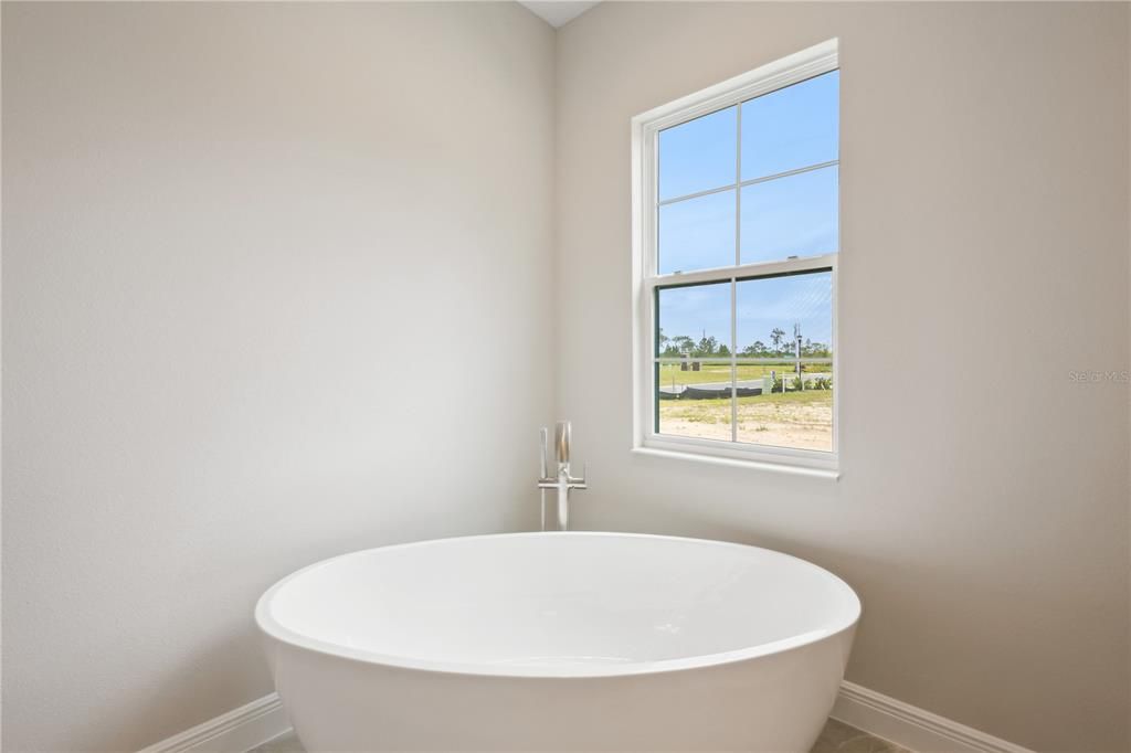 待售: $884,990 (5 贝兹, 4 浴室, 3899 平方英尺)