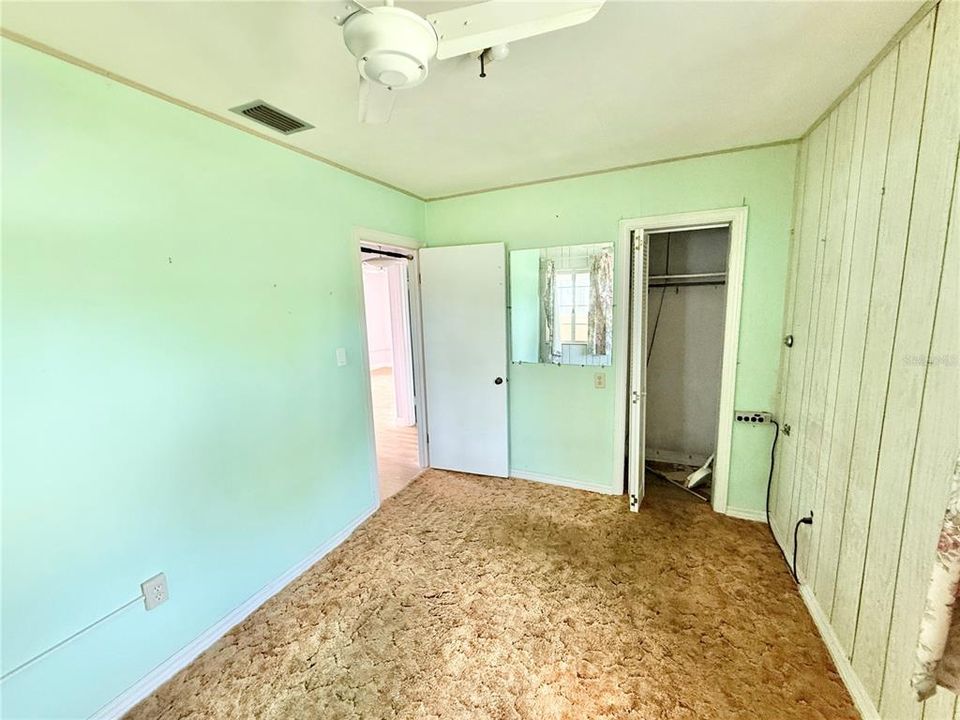 For Sale: $154,900 (2 beds, 1 baths, 900 Square Feet)