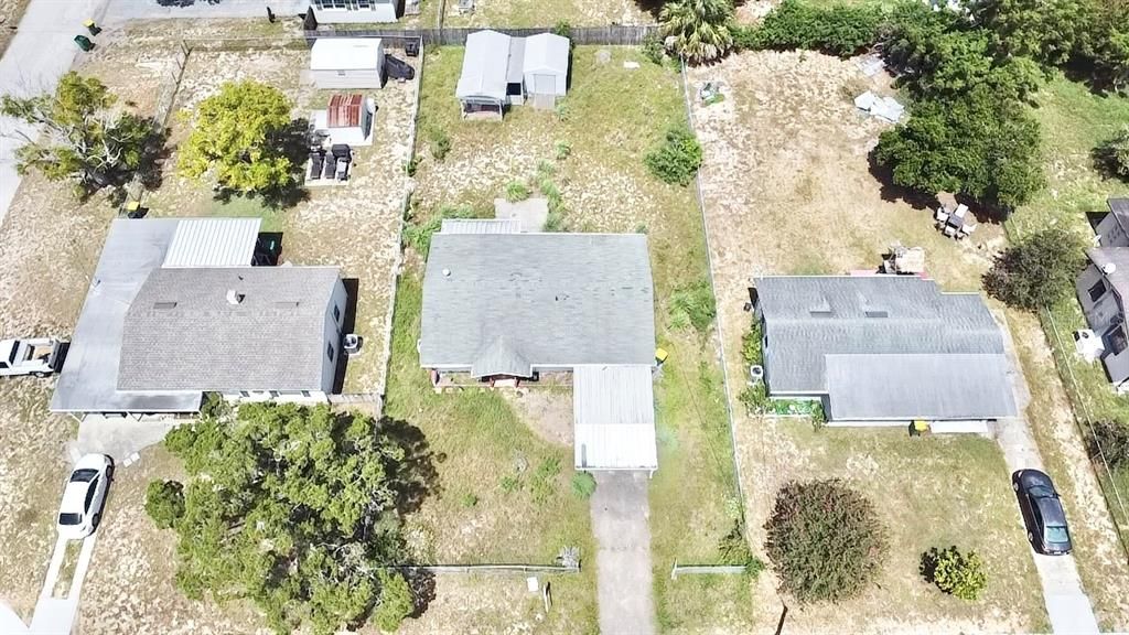 For Sale: $154,900 (2 beds, 1 baths, 900 Square Feet)