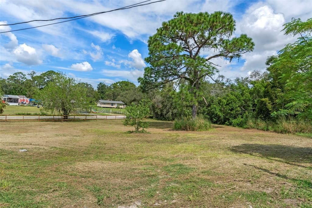 Activo con contrato: $309,000 (4 camas, 2 baños, 1520 Pies cuadrados)