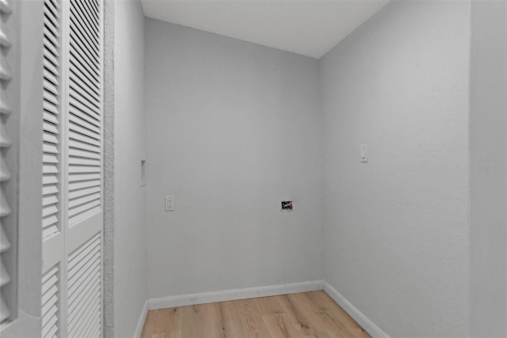 Activo con contrato: $309,000 (4 camas, 2 baños, 1520 Pies cuadrados)