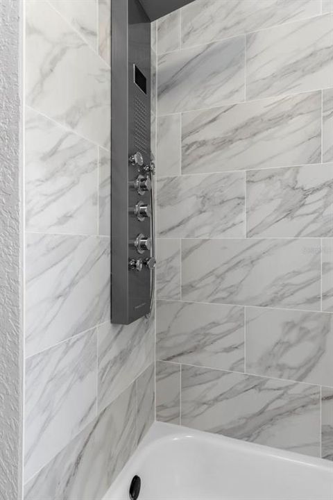 Activo con contrato: $309,000 (4 camas, 2 baños, 1520 Pies cuadrados)