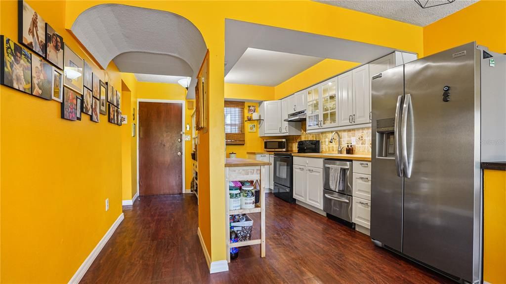 Под контрактом: $225,000 (3 спален, 2 ванн, 1140 Квадратных фут)