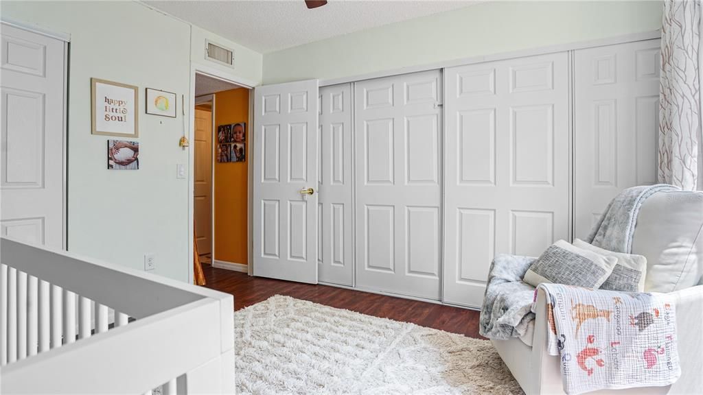 Под контрактом: $225,000 (3 спален, 2 ванн, 1140 Квадратных фут)