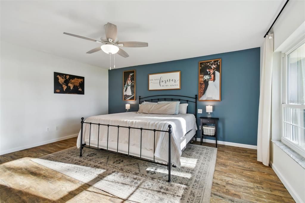 Active With Contract: $715,000 (3 beds, 2 baths, 2413 Square Feet)