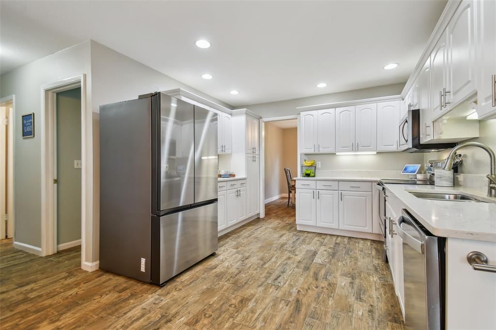 Active With Contract: $715,000 (3 beds, 2 baths, 2413 Square Feet)