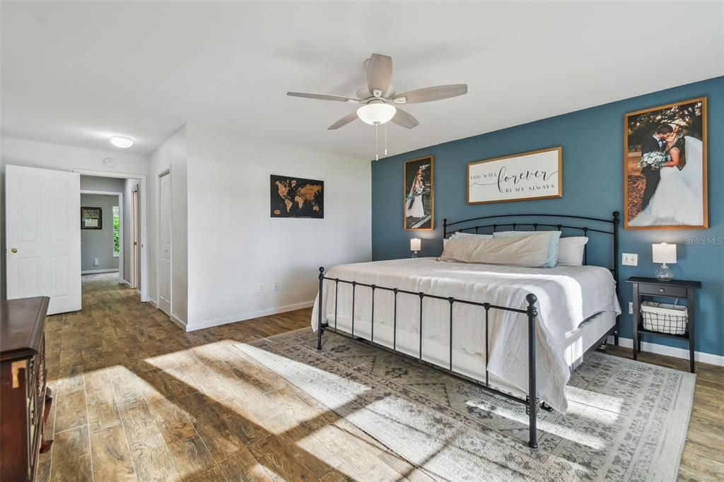 Active With Contract: $715,000 (3 beds, 2 baths, 2413 Square Feet)
