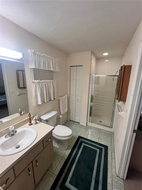 Active With Contract: $225,000 (2 beds, 2 baths, 1269 Square Feet)