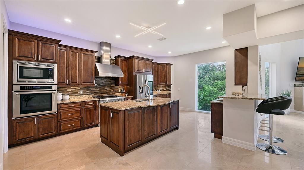 En Venta: $1,550,000 (3 camas, 4 baños, 4314 Pies cuadrados)