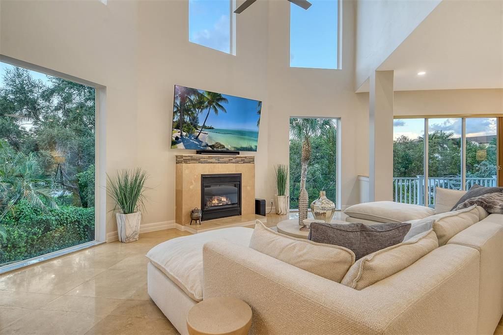 En Venta: $1,550,000 (3 camas, 4 baños, 4314 Pies cuadrados)