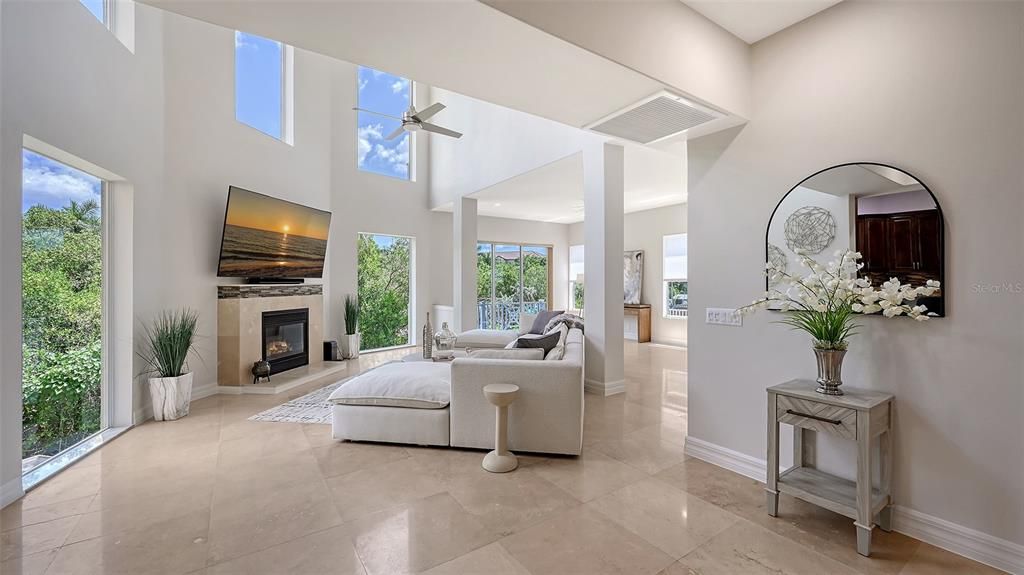 En Venta: $1,550,000 (3 camas, 4 baños, 4314 Pies cuadrados)