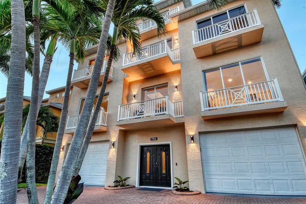 En Venta: $1,550,000 (3 camas, 4 baños, 4314 Pies cuadrados)