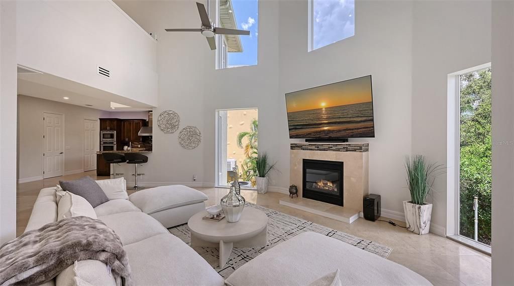 En Venta: $1,550,000 (3 camas, 4 baños, 4314 Pies cuadrados)