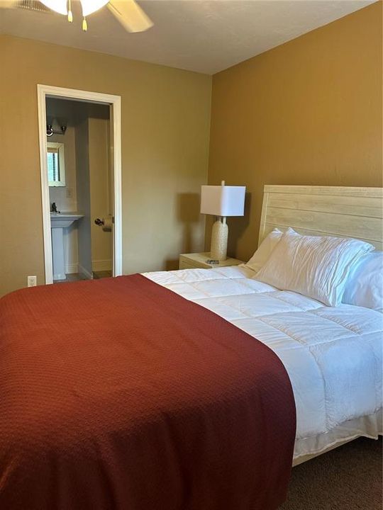 待售: $299,000 (3 贝兹, 3 浴室, 2038 平方英尺)