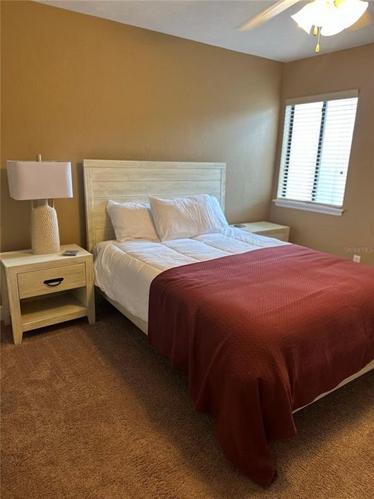 待售: $299,000 (3 贝兹, 3 浴室, 2038 平方英尺)